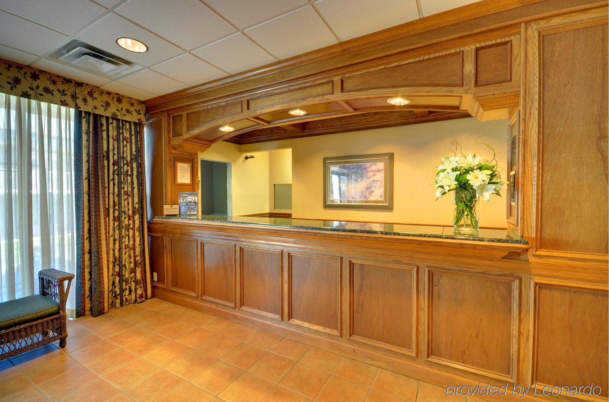 Red Roof Inn & Suites Dekalb Interiér fotografie